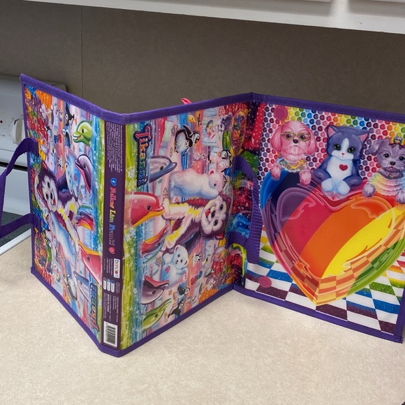 Lisa Frank puppy trifold portfolio, binder with puzzle and crayons - Picture 5 of 5